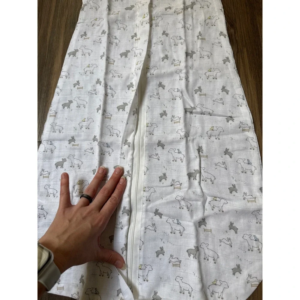 NWOT Mud Pie Muslin Sleep Sack 6-12‎ Months White Sheep Bunnies Cloth Bag